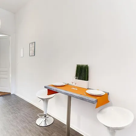 Апартаменты 1114 On Dietla Street *